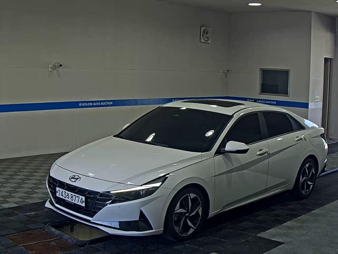 HYUNDAI AVANTE (CN7) 1.6 GASOLINE INSPIRATION 2021 - zdjęcie 2