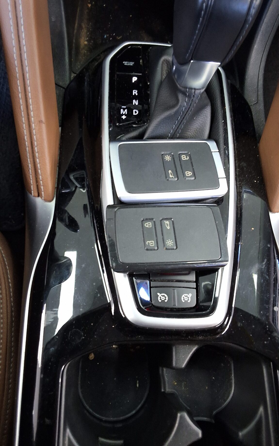 RENAULT (SAMSUNG) NEW QM6 2.0 LPe RE SIGNATURE 2022 - zdjęcie 20