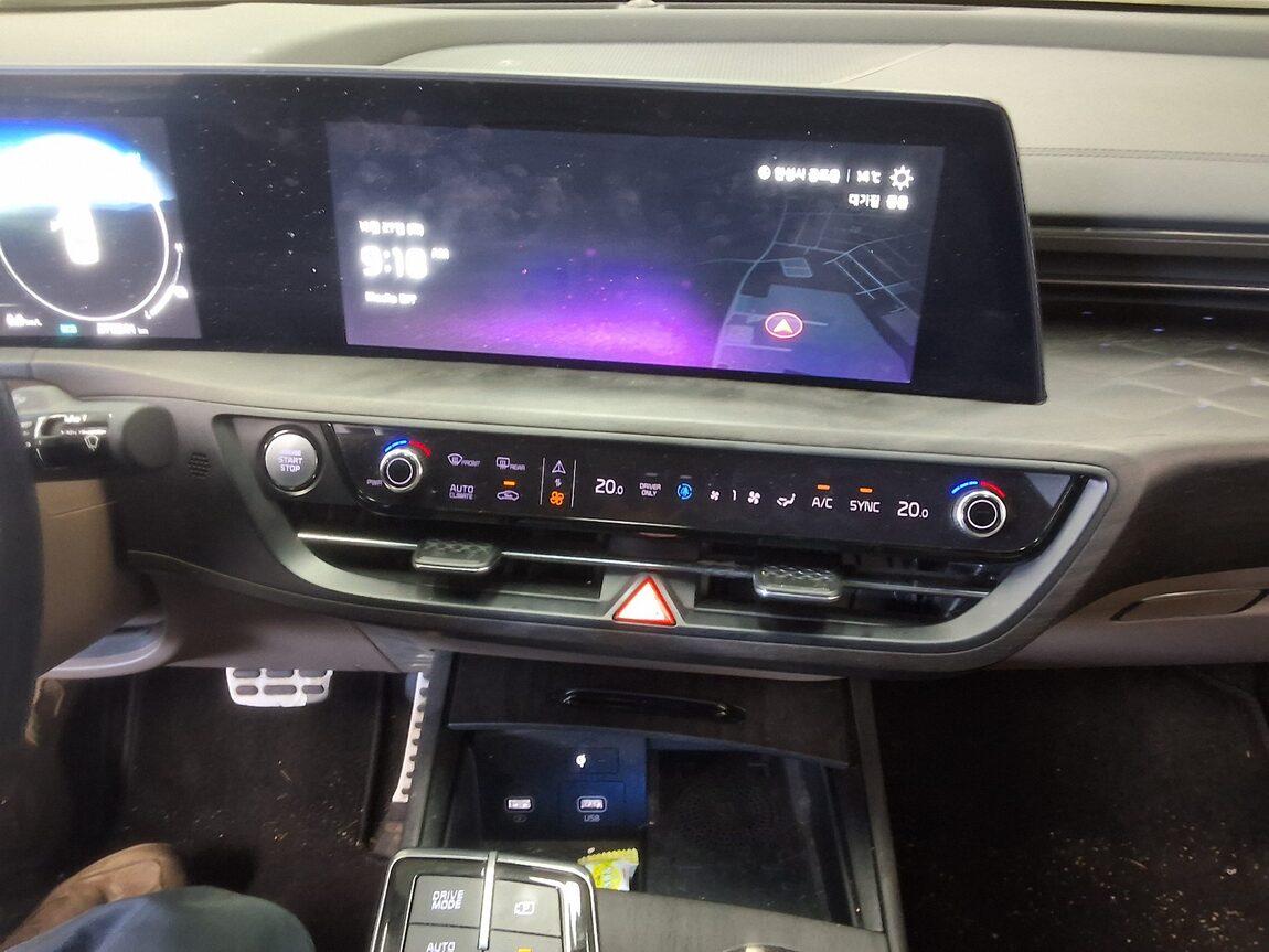 KIA K8 HYBRID HEV SIGNATURE 2022 - zdjęcie 24