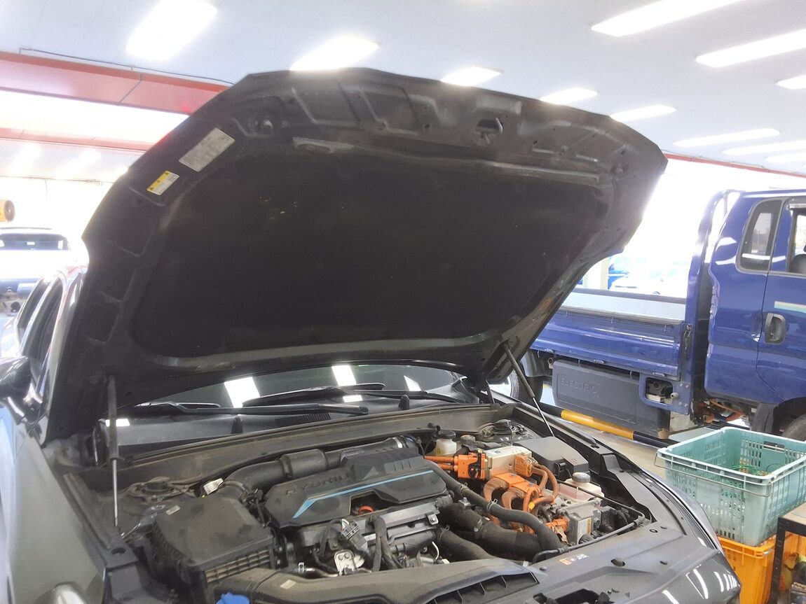 KIA K8 HYBRID HEV SIGNATURE 2022 - zdjęcie 18