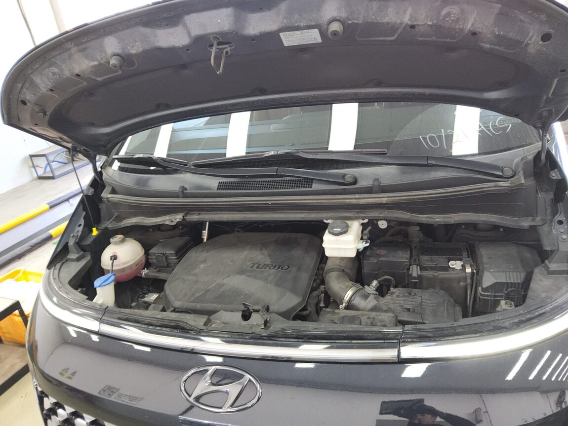 HYUNDAI STARIA 2.2 DIESEL LOUNGE 9-SEATER 2WD INSPIRATION 2022 - zdjęcie 21