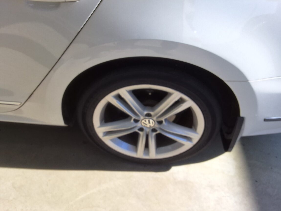 VOLKSWAGEN THE NEW PASSAT (7TH GEN) 2.0 TDI 2015 - zdjęcie 20