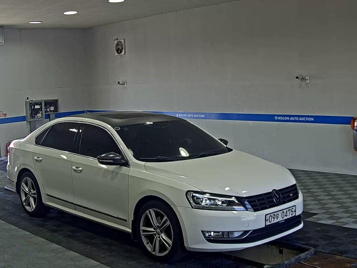 VOLKSWAGEN THE NEW PASSAT (7TH GEN) 2.0 TDI 2015 - zdjęcie 3