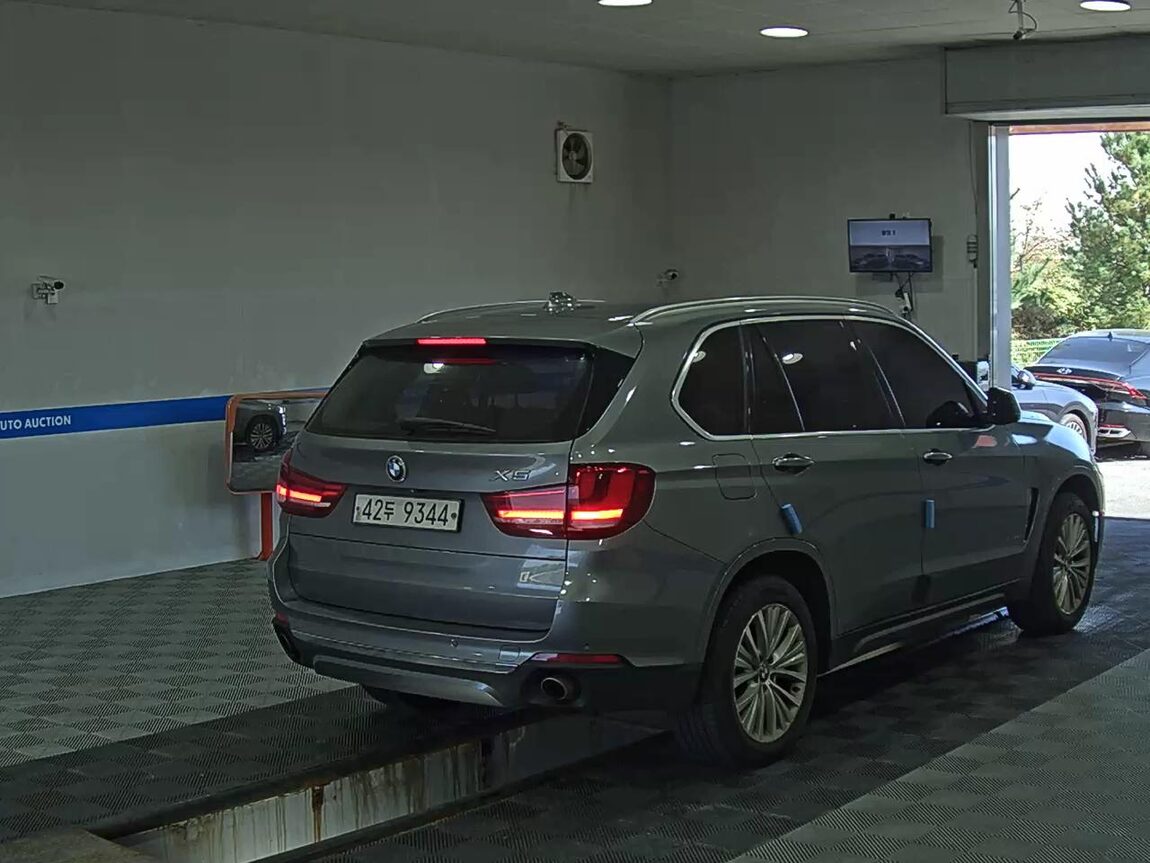 BMW X5 (3RD GEN) 30d xDRIVE LAUNCH PACK 1 2014 - zdjęcie 5