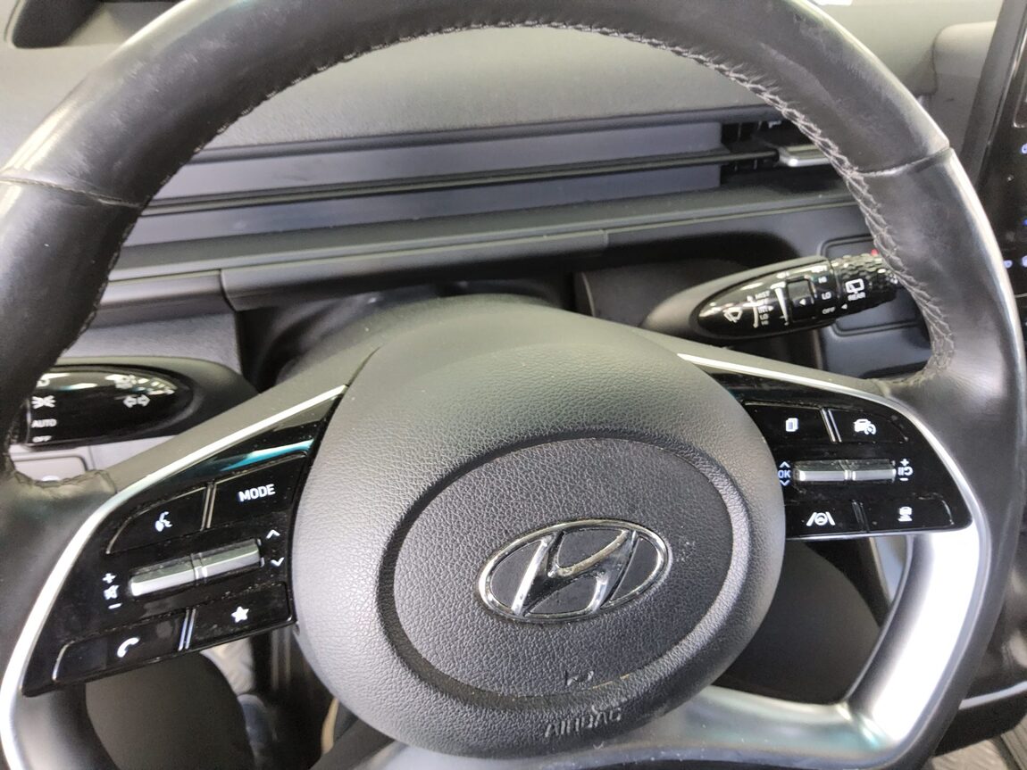 HYUNDAI STARIA 2.2 DIESEL TOURER 11-SEATER 4WD MODERN 2023 - zdjęcie 17