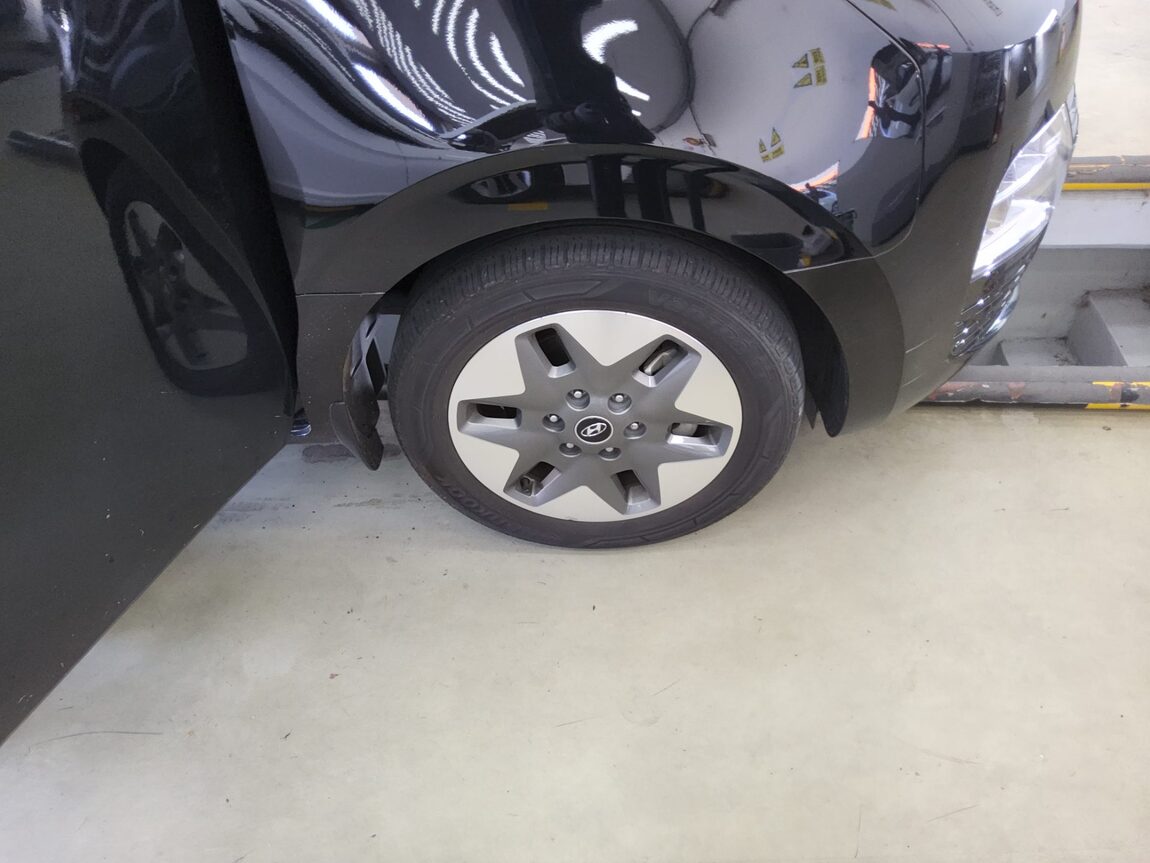HYUNDAI STARIA 2.2 DIESEL TOURER 11-SEATER 4WD MODERN 2023 - zdjęcie 24
