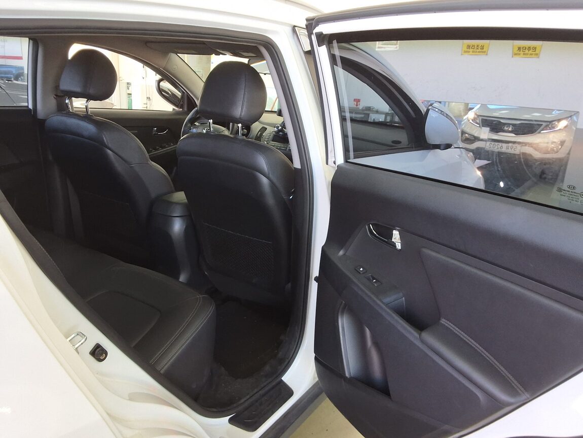 KIA SPORTAGE R GASOLINE 2.0 2WD TLX LUXURY MODEL 2011 - zdjęcie 13