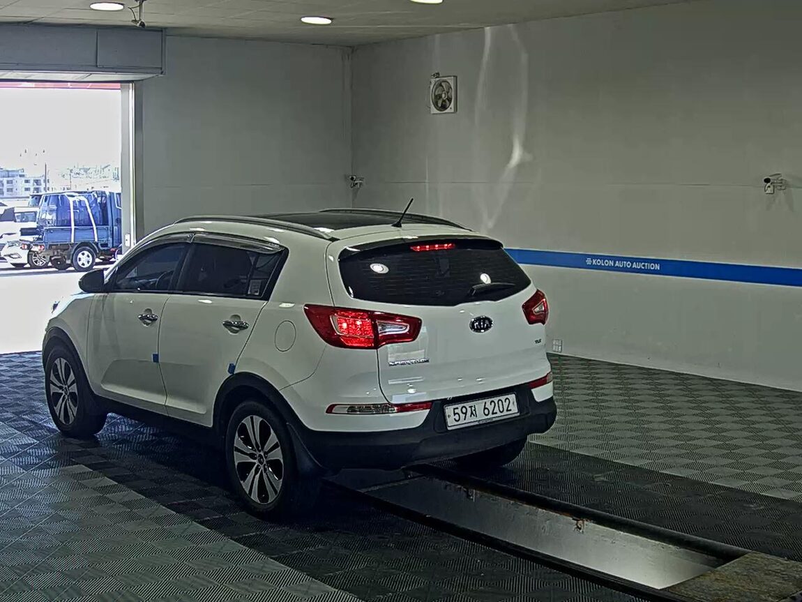 KIA SPORTAGE R GASOLINE 2.0 2WD TLX LUXURY MODEL 2011 - zdjęcie 6