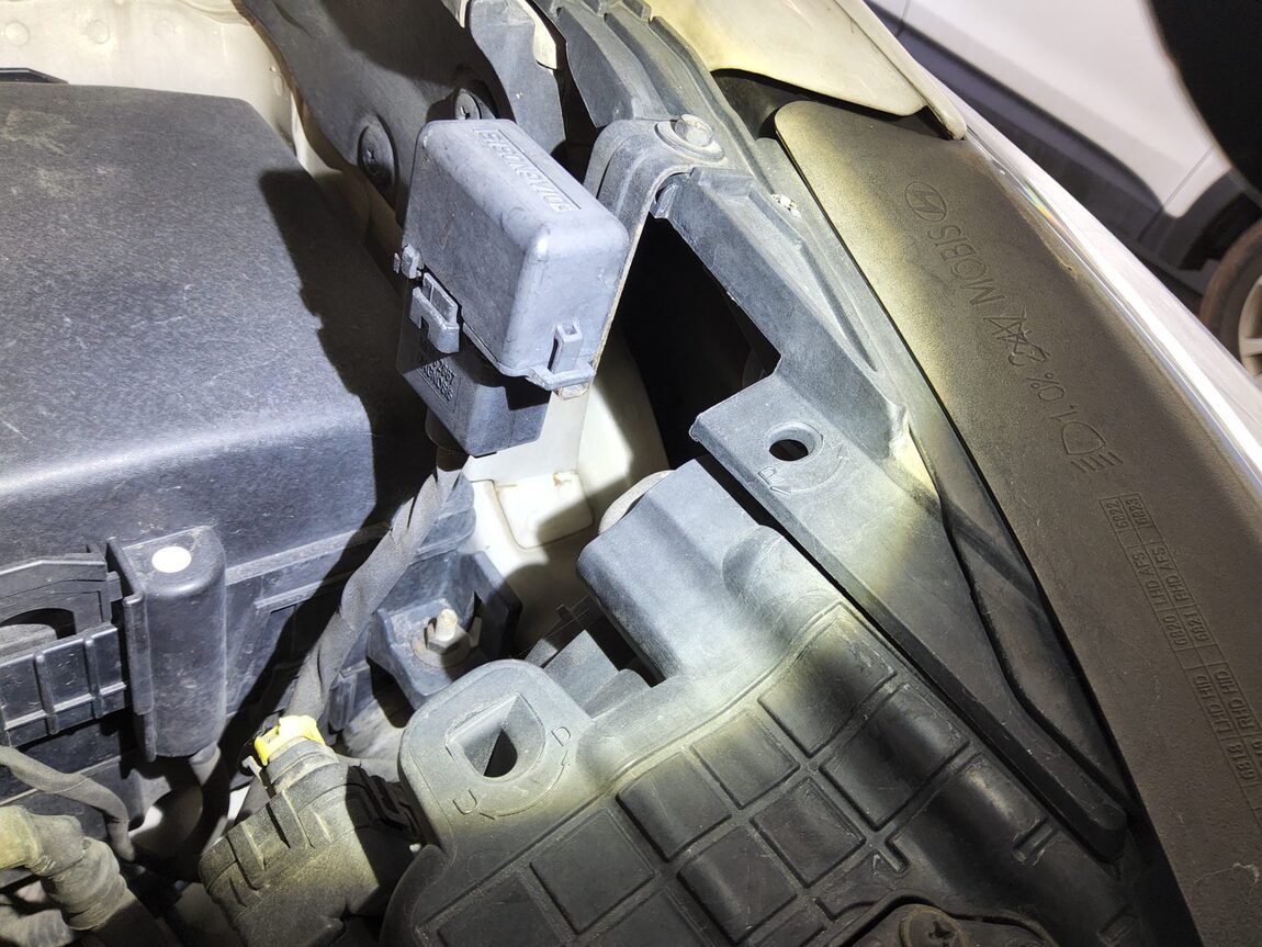 HYUNDAI SANTA FE (DM) DIESEL R2.0 2WD PREMIUM 2014 - zdjęcie 27