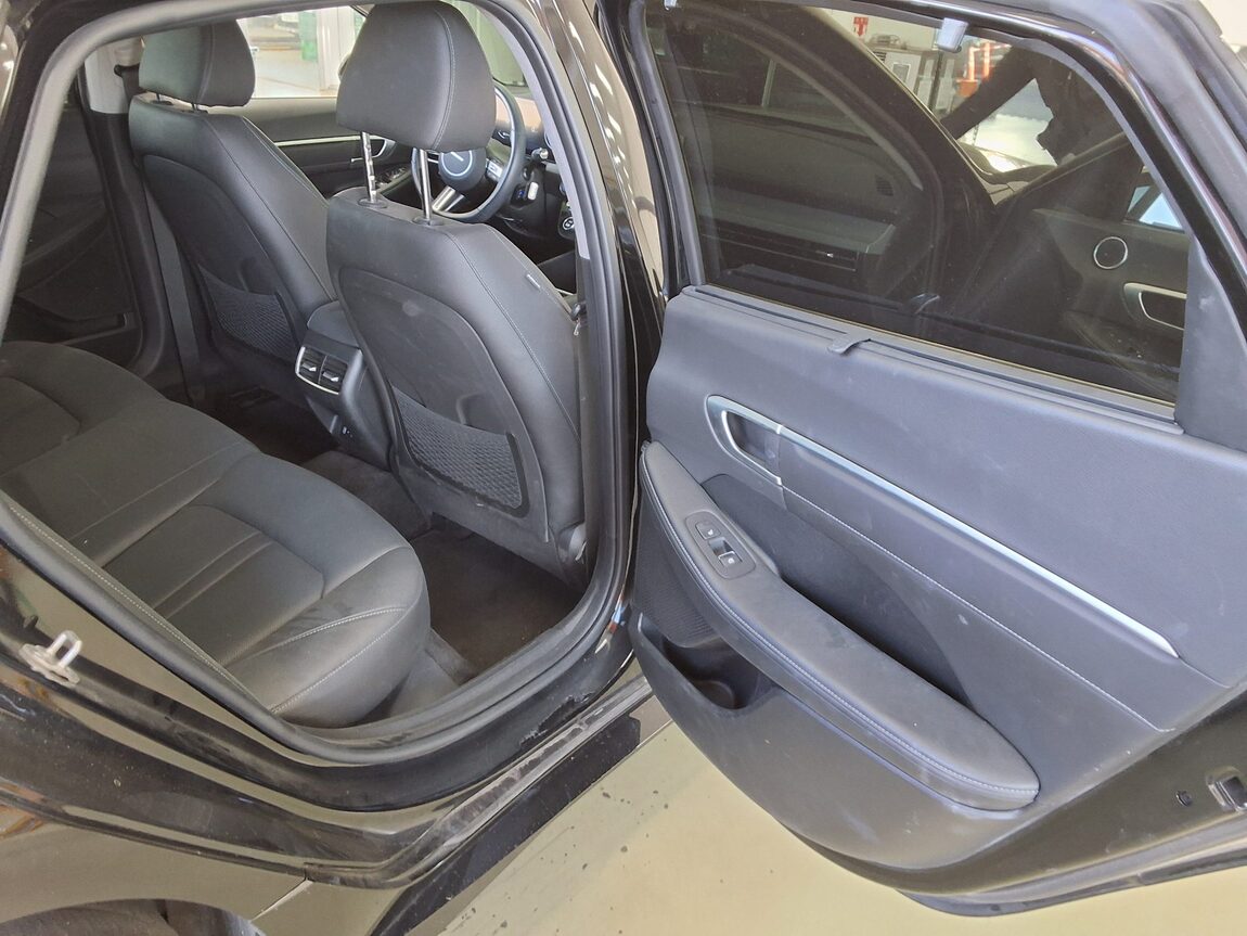 HYUNDAI SONATA THE EDGE GASOLINE 2.0 INSPIRATION 2024 - zdjęcie 13