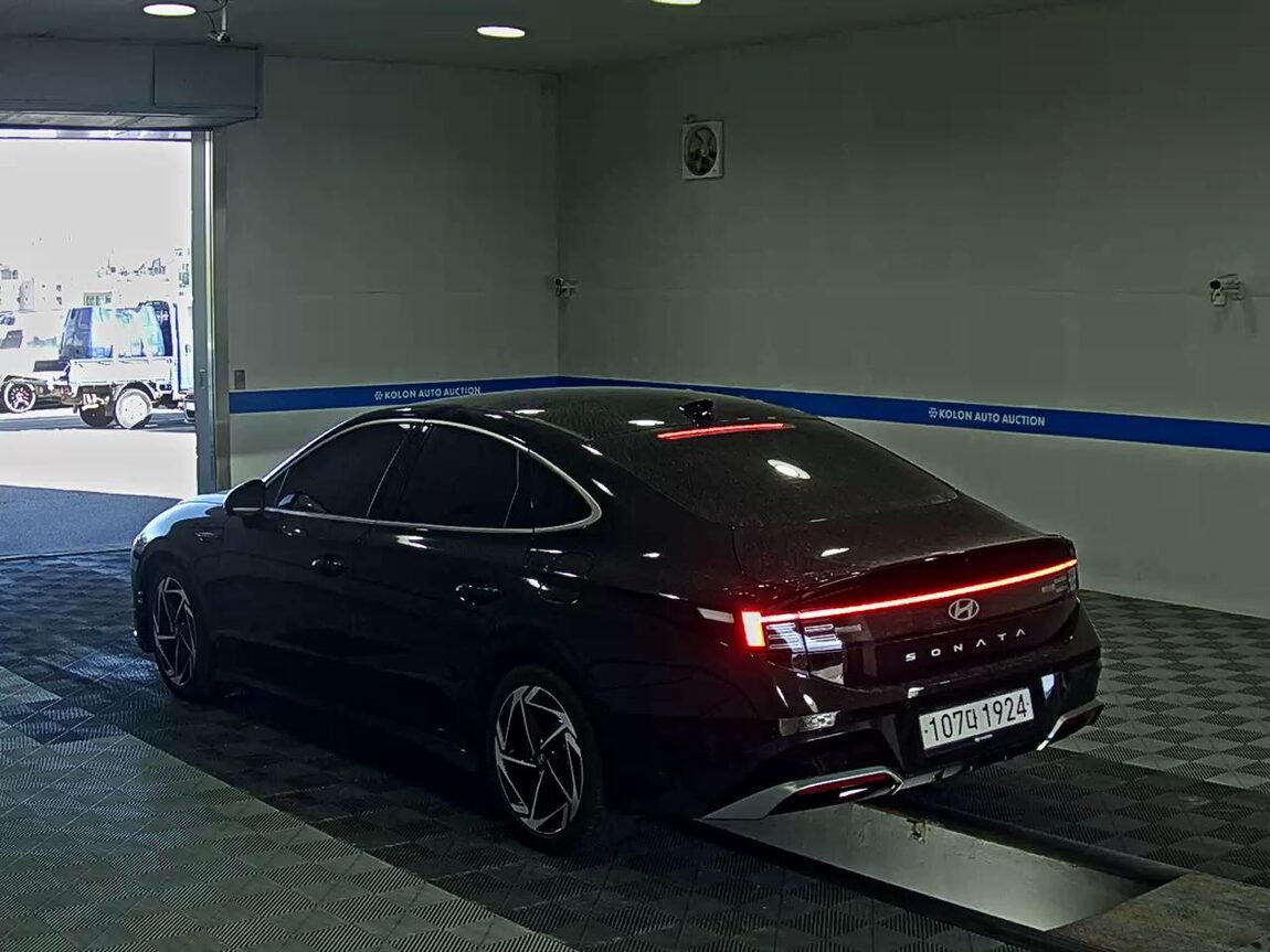 HYUNDAI SONATA THE EDGE GASOLINE 2.0 INSPIRATION 2024 - zdjęcie 6