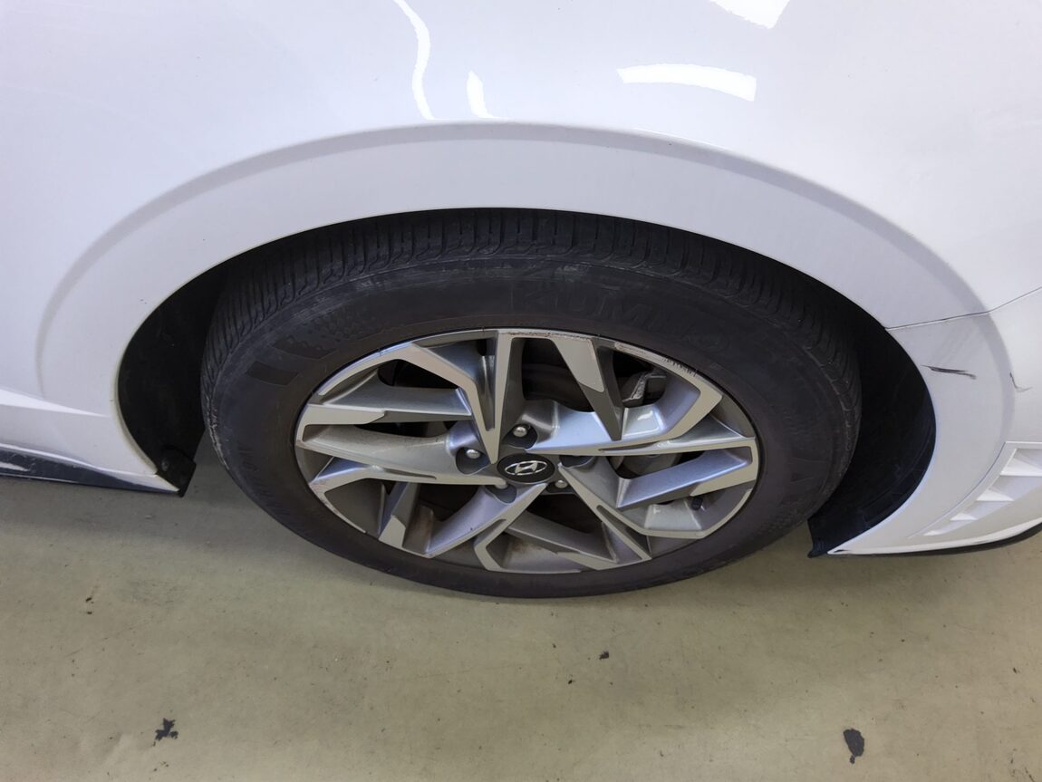 HYUNDAI SONATA (DN8) 1.6 TURBO PREMIUM PLUS 2023 - zdjęcie 24