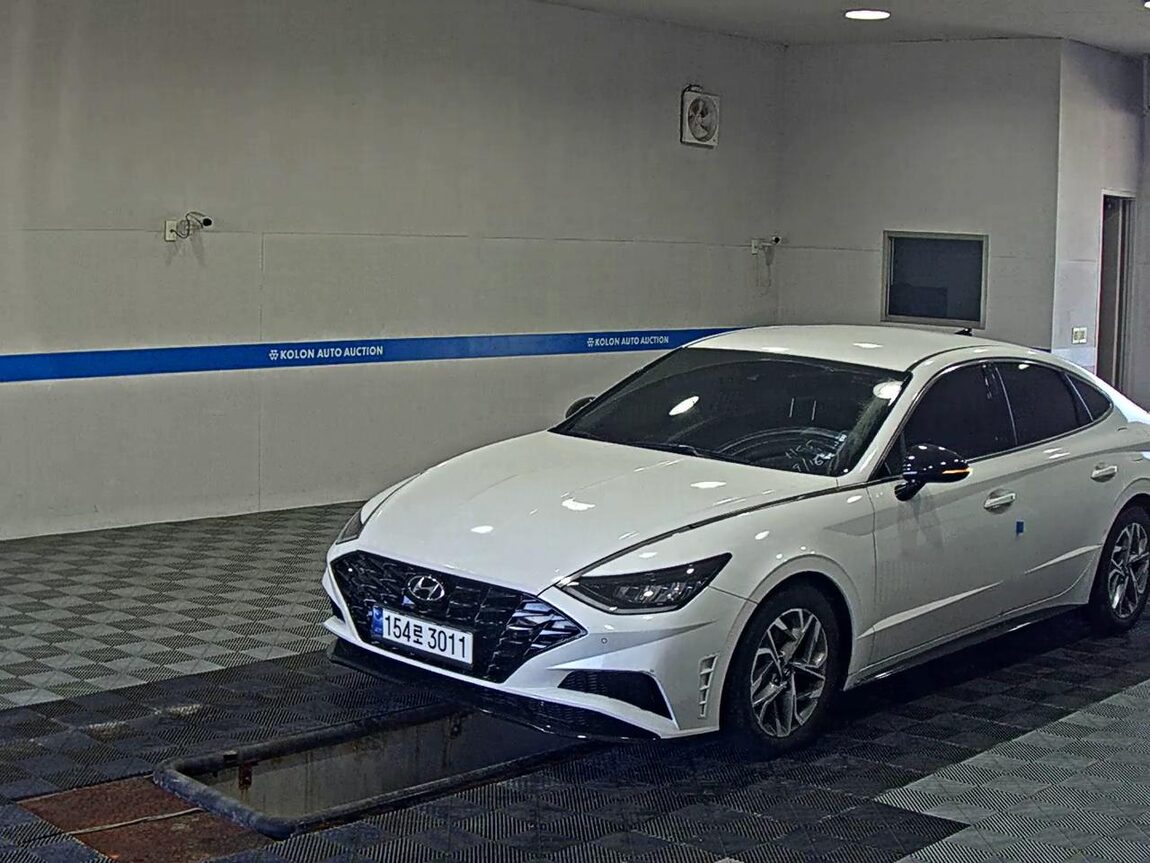 HYUNDAI SONATA (DN8) 1.6 TURBO PREMIUM PLUS 2023 - zdjęcie 2