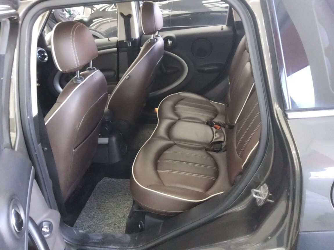MINI COUNTRYMAN 2.0 D 2013 - zdjęcie 12
