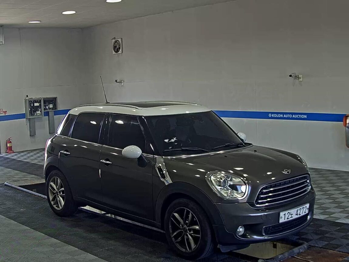 MINI COUNTRYMAN 2.0 D 2013 - zdjęcie 3