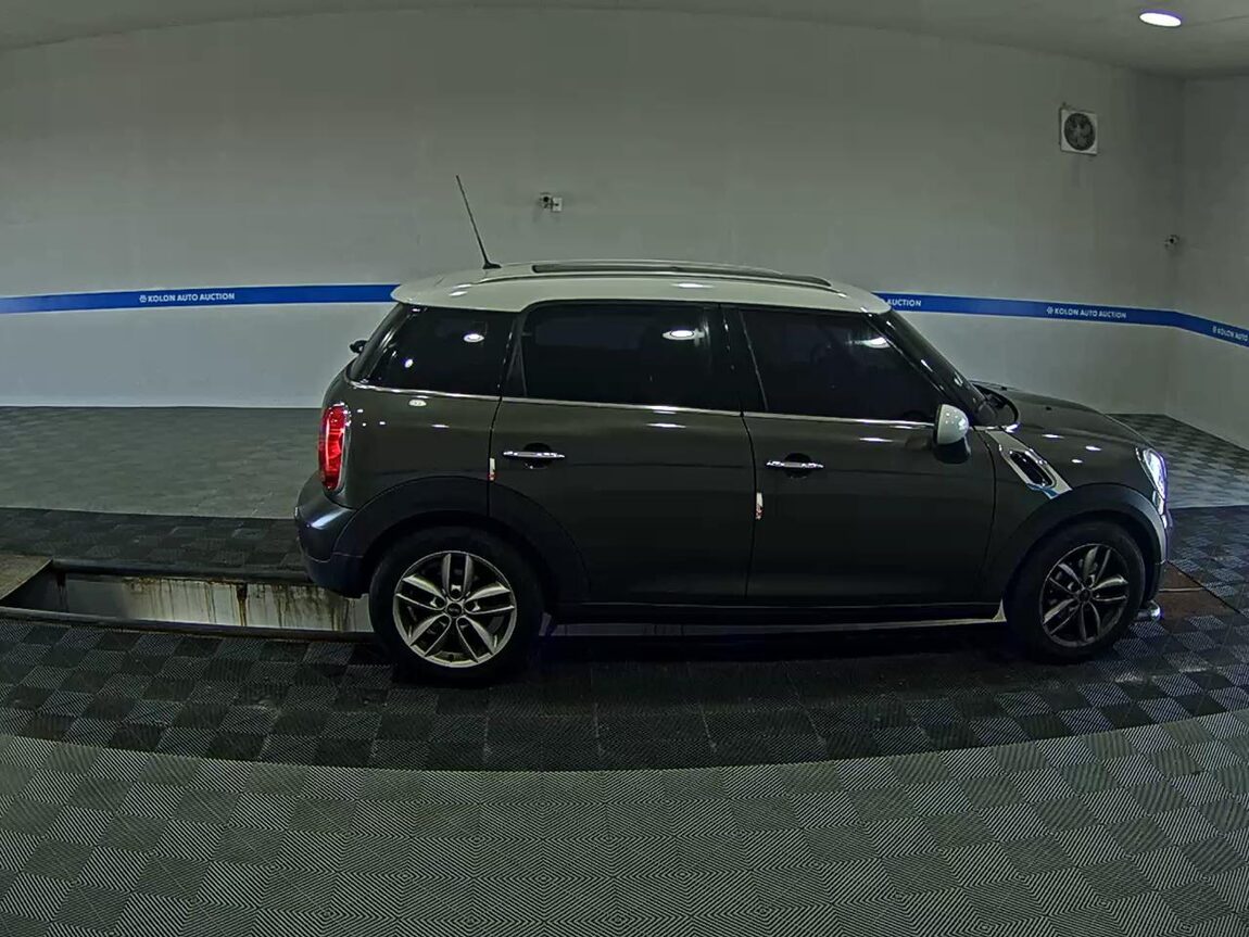 MINI COUNTRYMAN 2.0 D 2013 - zdjęcie 4