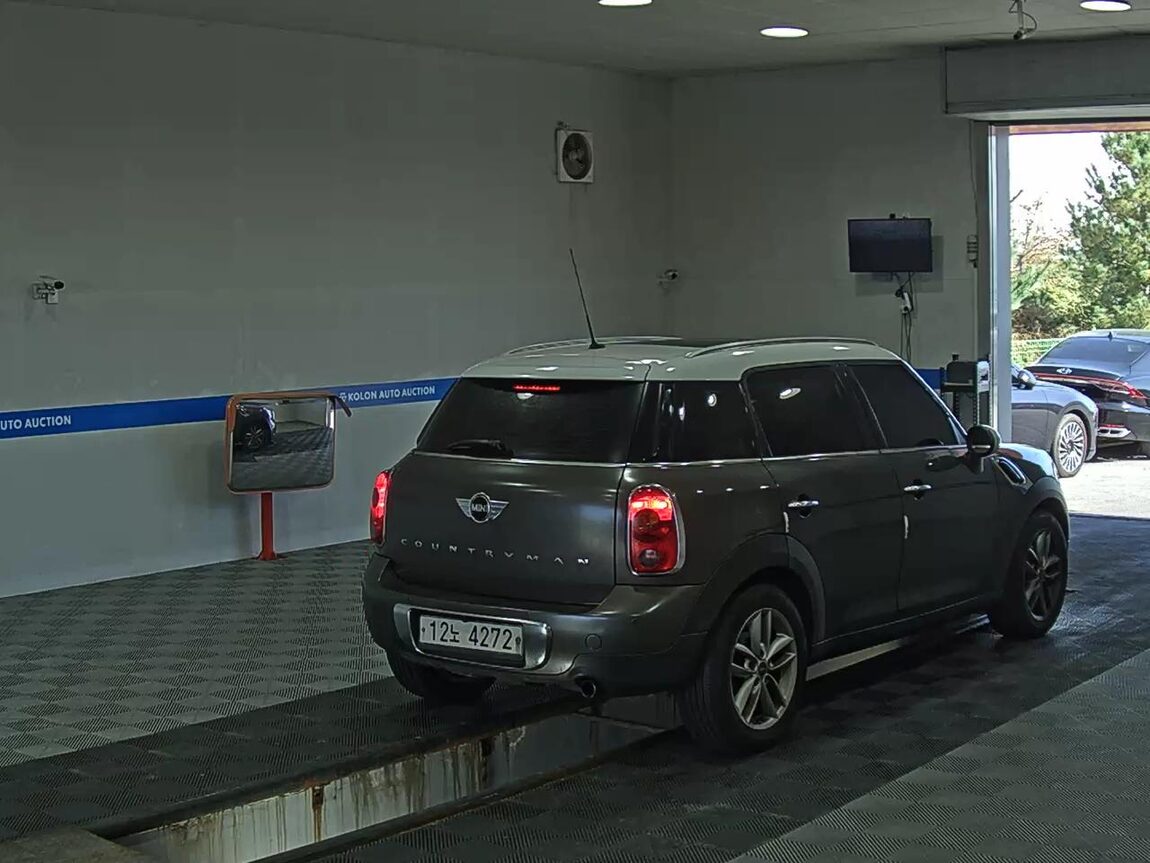 MINI COUNTRYMAN 2.0 D 2013 - zdjęcie 5