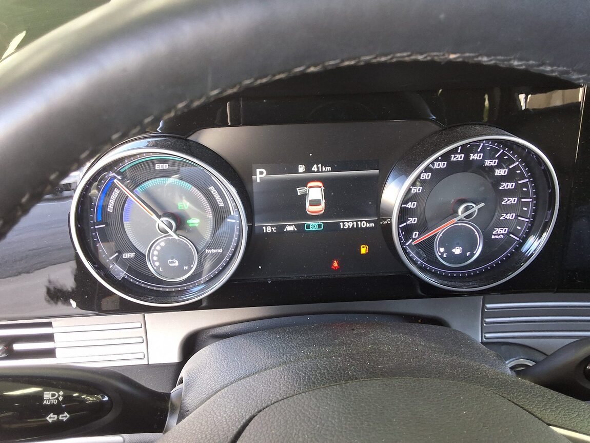 HYUNDAI THE NEW GRANDEUR IG HYBRID 2.4 HEV EXCLUSIVE 2022 - zdjęcie 9