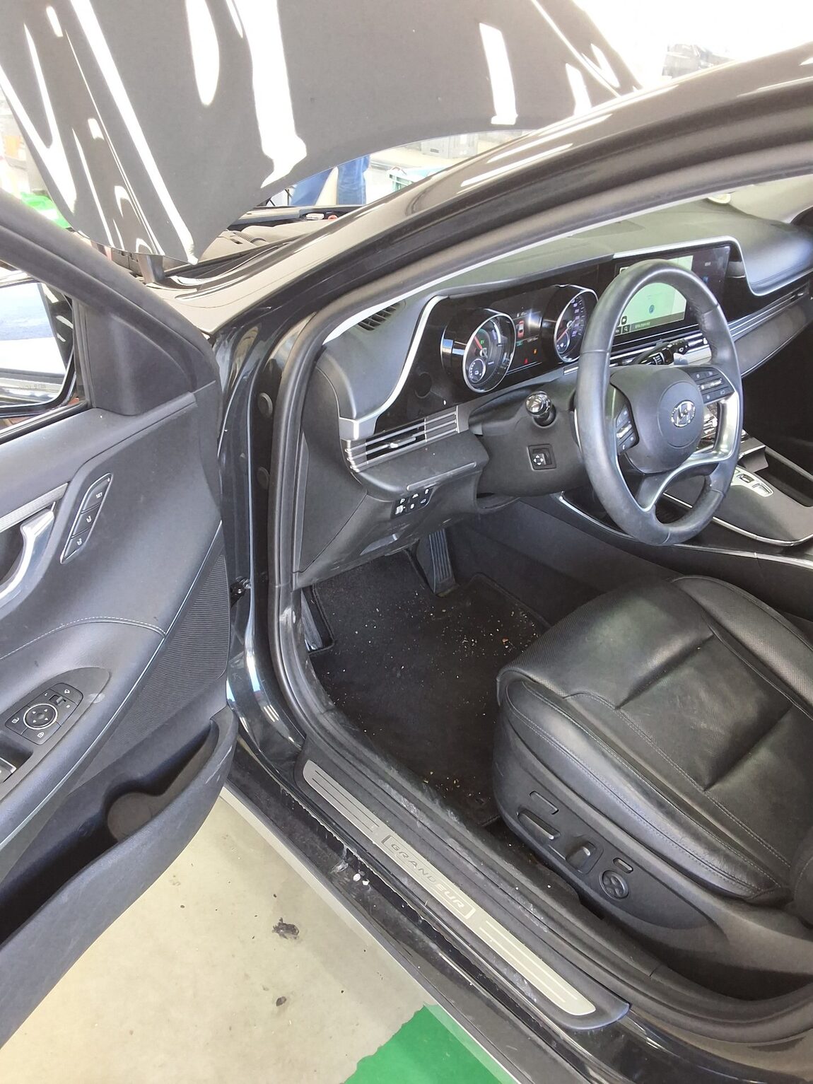 HYUNDAI THE NEW GRANDEUR IG HYBRID 2.4 HEV EXCLUSIVE 2022 - zdjęcie 10
