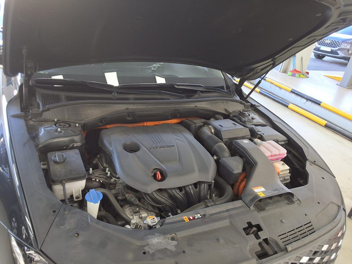 HYUNDAI THE NEW GRANDEUR IG HYBRID 2.4 HEV EXCLUSIVE 2022 - zdjęcie 19
