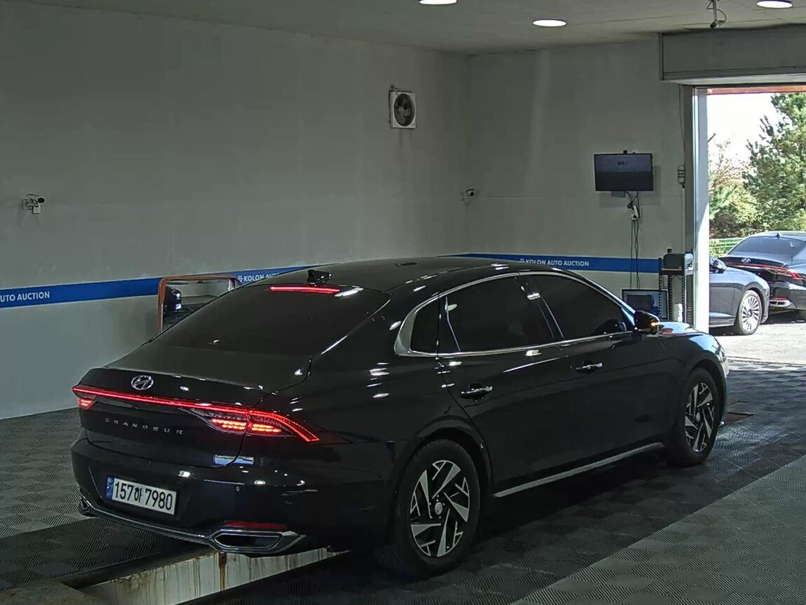 HYUNDAI THE NEW GRANDEUR IG HYBRID 2.4 HEV EXCLUSIVE 2022 - zdjęcie 5