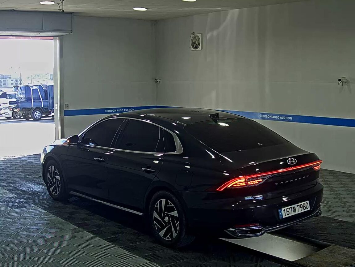 HYUNDAI THE NEW GRANDEUR IG HYBRID 2.4 HEV EXCLUSIVE 2022 - zdjęcie 6