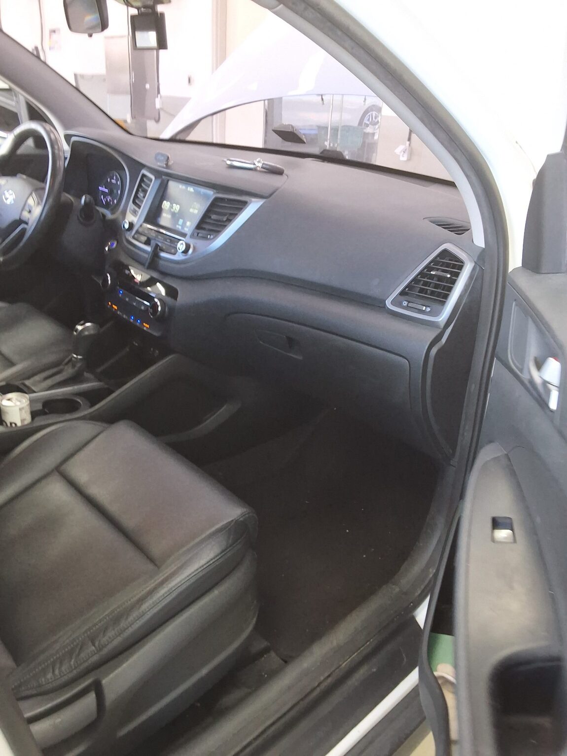 HYUNDAI ALL NEW TUCSON DIESEL 1.7 2WD STYLE 2017 - zdjęcie 14