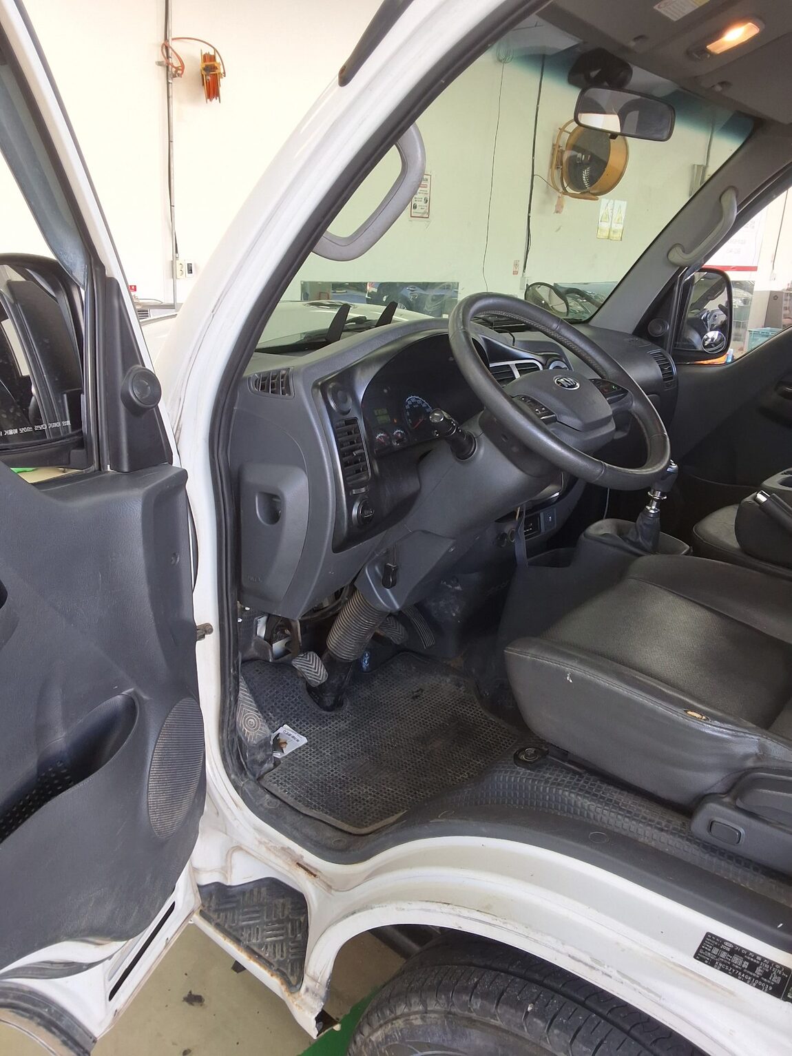 KIA BONGO III CARGO CRDi DOUBLE CAB EXTRA LONG WHEELBASE 2016 - zdjęcie 10