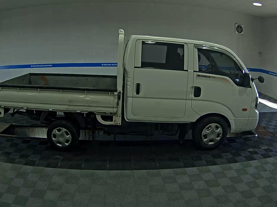 KIA BONGO III CARGO CRDi DOUBLE CAB EXTRA LONG WHEELBASE 2016 - zdjęcie 4