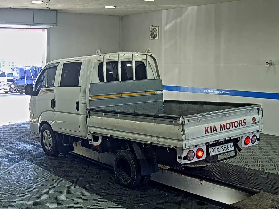 KIA BONGO III CARGO CRDi DOUBLE CAB EXTRA LONG WHEELBASE 2016 - zdjęcie 6