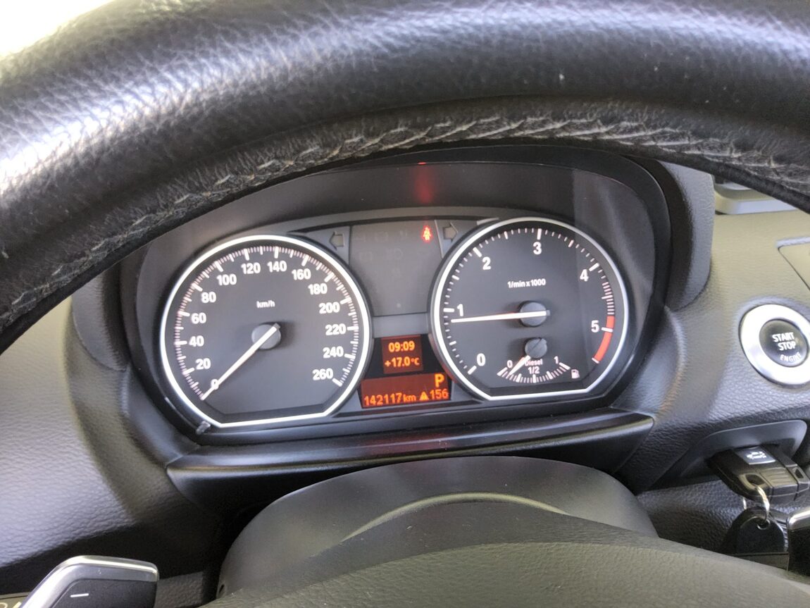 BMW 1 SERIES (1ST GEN) COUPE 120d SPORTS 2012 - zdjęcie 9