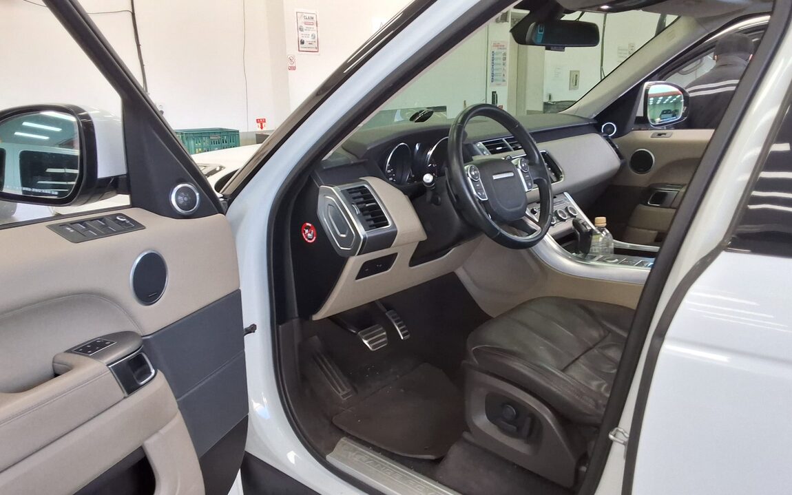 LAND ROVER RANGE ROVER SPORT (2ND GEN) 3.0 SDV6 HSE 2016 - zdjęcie 10