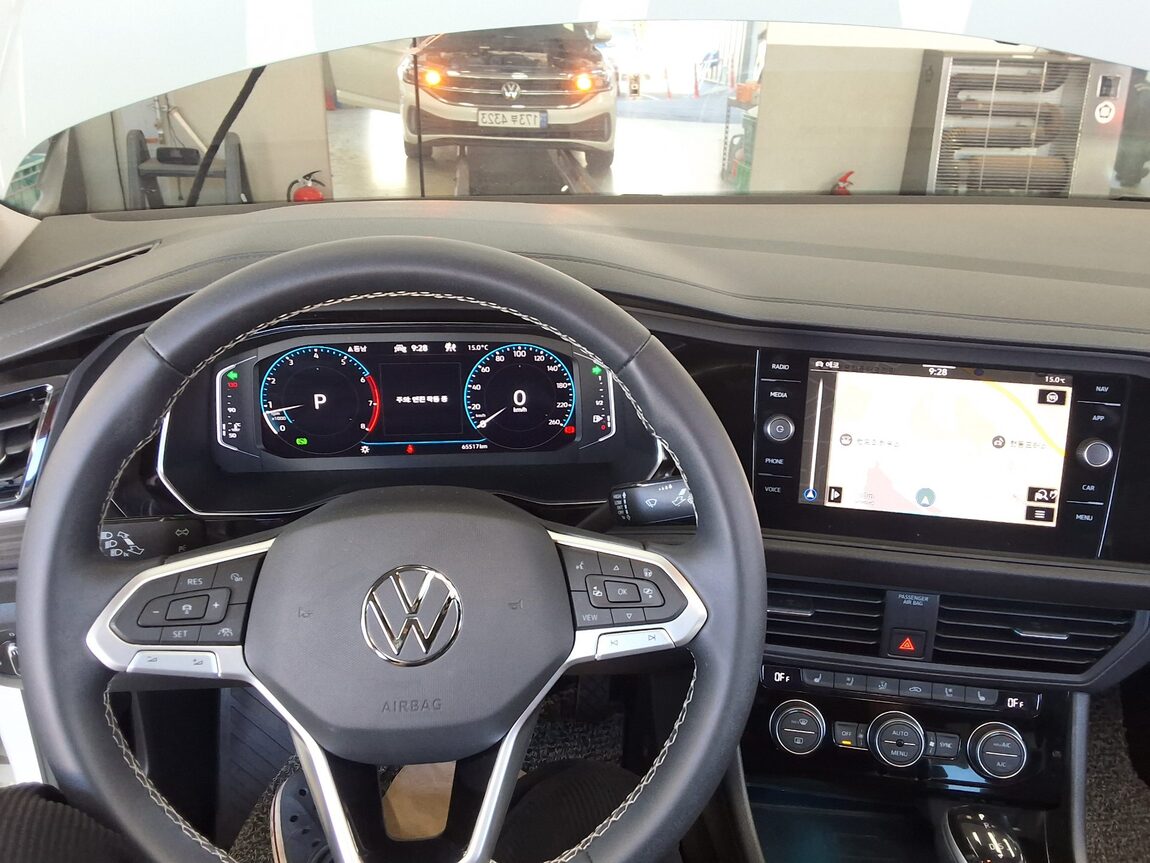 VOLKSWAGEN JETTA (7TH GEN) 1.5 TSI PRESTIGE 2023 - zdjęcie 17