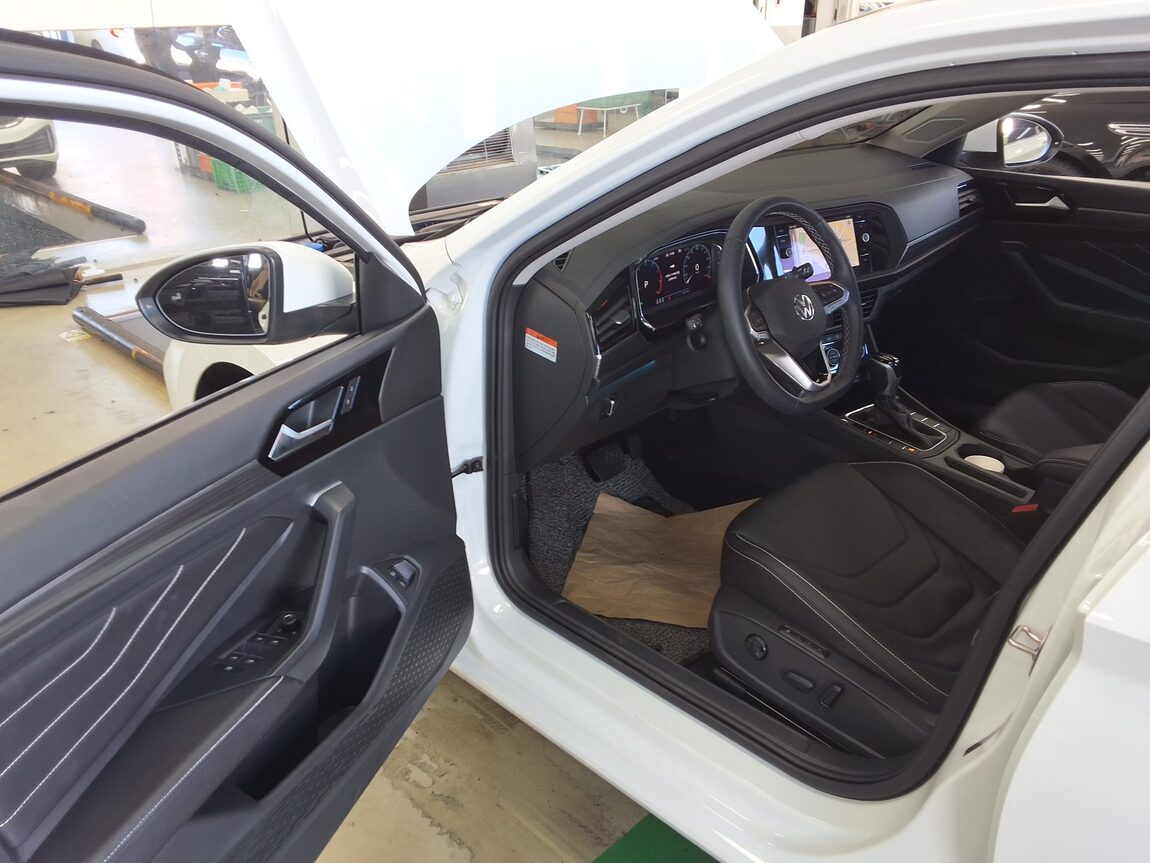 VOLKSWAGEN JETTA (7TH GEN) 1.5 TSI PRESTIGE 2023 - zdjęcie 10
