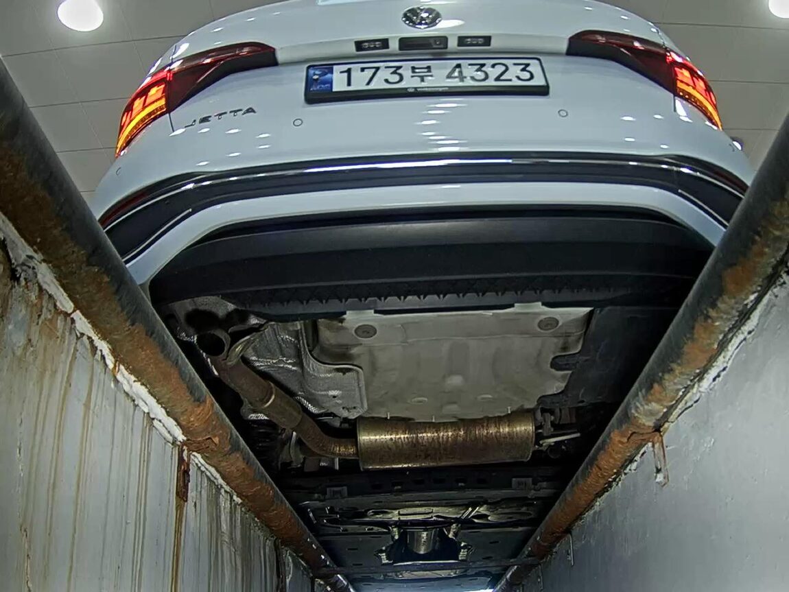 VOLKSWAGEN JETTA (7TH GEN) 1.5 TSI PRESTIGE 2023 - zdjęcie 8