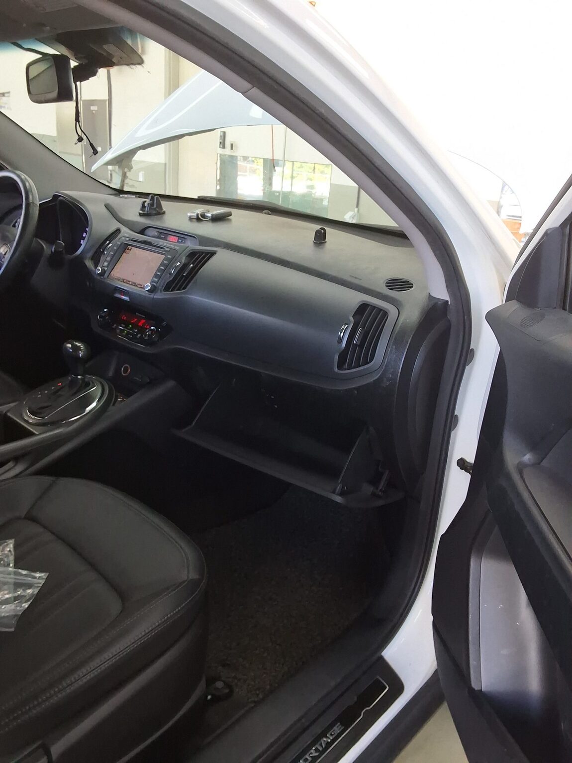 KIA SPORTAGE R DIESEL R2.0 2WD TLX PREMIUM 2012 - zdjęcie 14