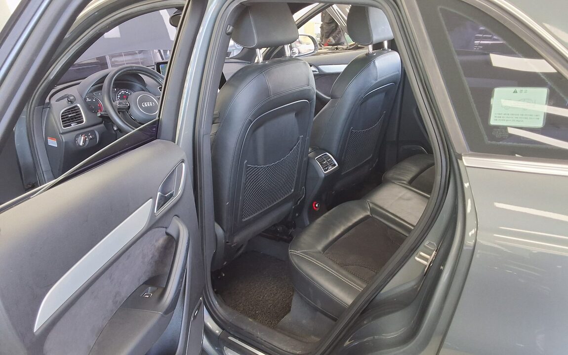 AUDI Q3 35 TDI QUATTRO SPORTS 2015 - zdjęcie 12