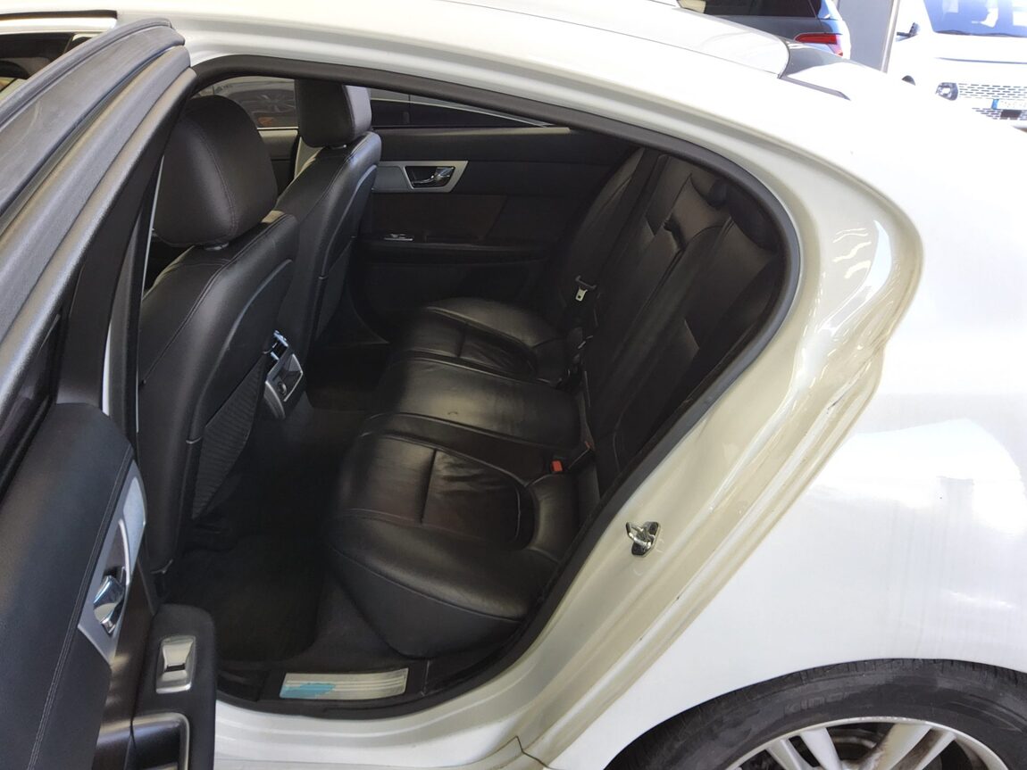 JAGUAR XF 3.0D V6 LUXURY 2013 - zdjęcie 12