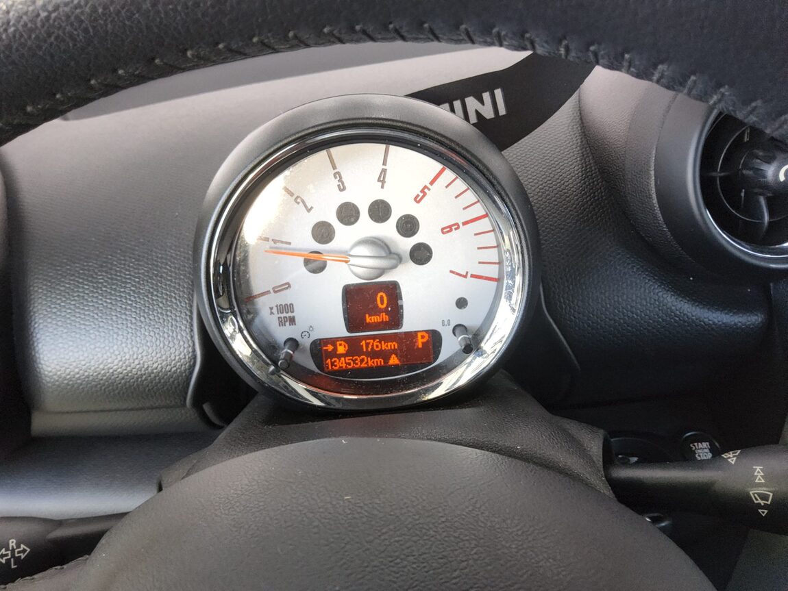 MINI COUNTRYMAN 2.0 D 2014 - zdjęcie 9