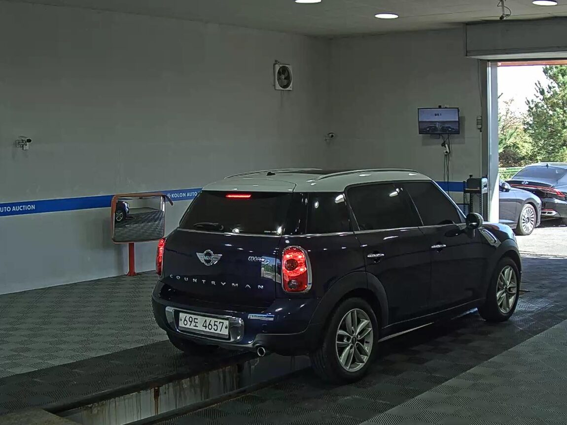 MINI COUNTRYMAN 2.0 D 2014 - zdjęcie 5