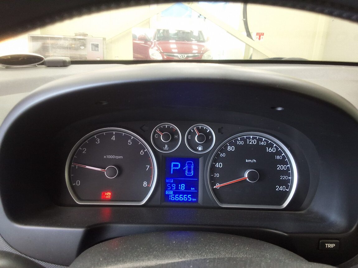 HYUNDAI i30 1.6 VVT DELUXE 2009 - zdjęcie 10