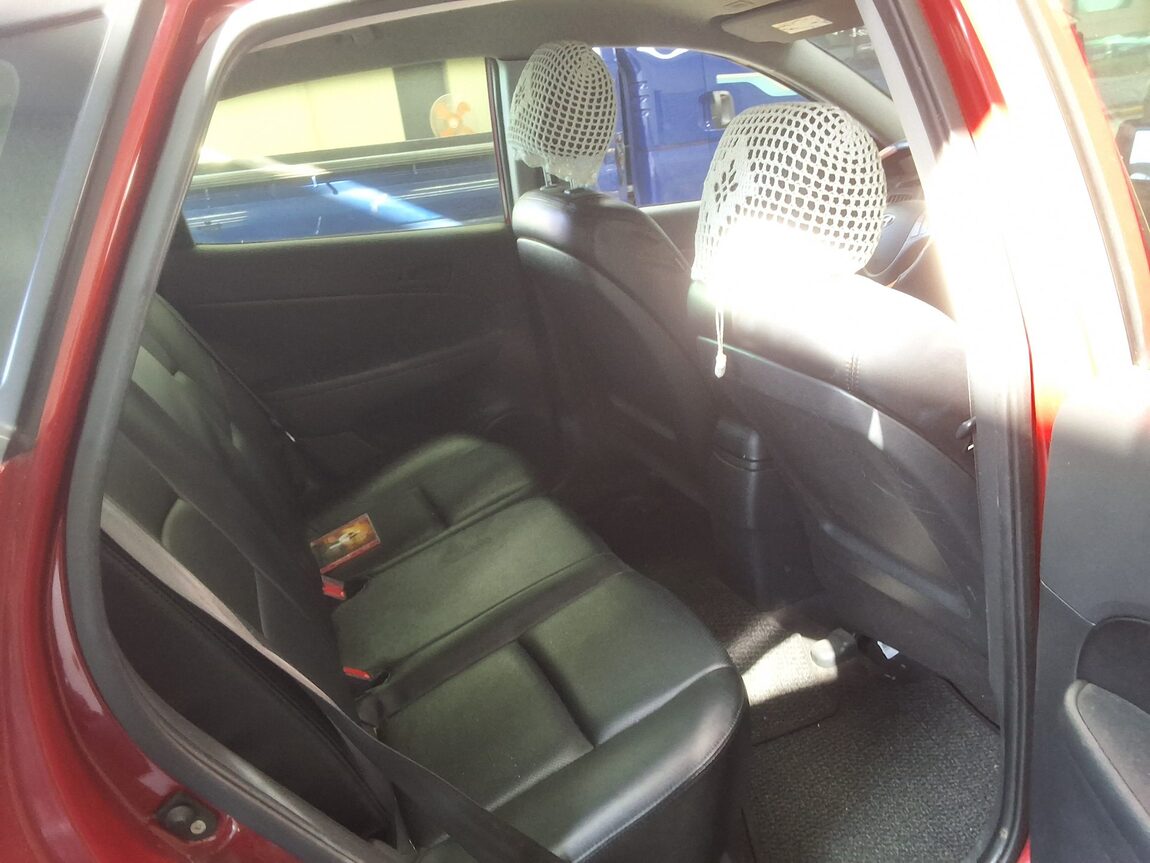 HYUNDAI i30 1.6 VVT DELUXE 2009 - zdjęcie 14
