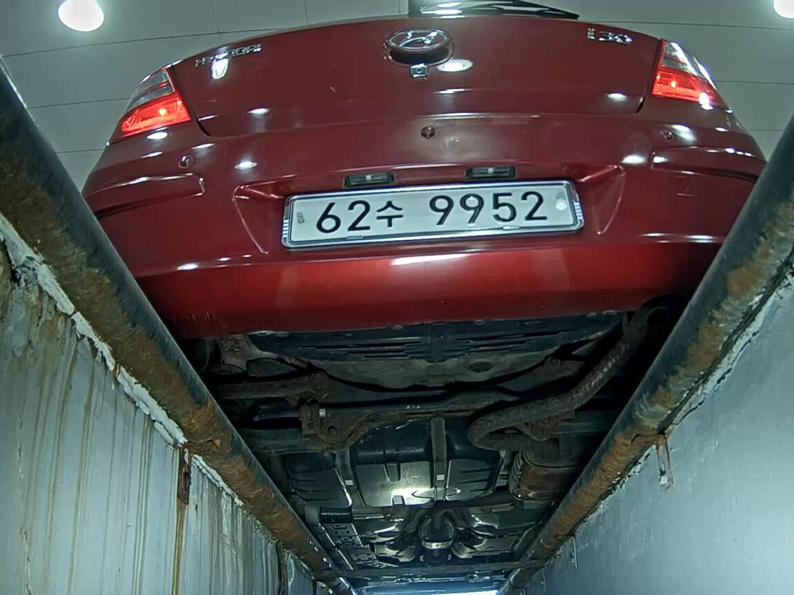 HYUNDAI i30 1.6 VVT DELUXE 2009 - zdjęcie 8