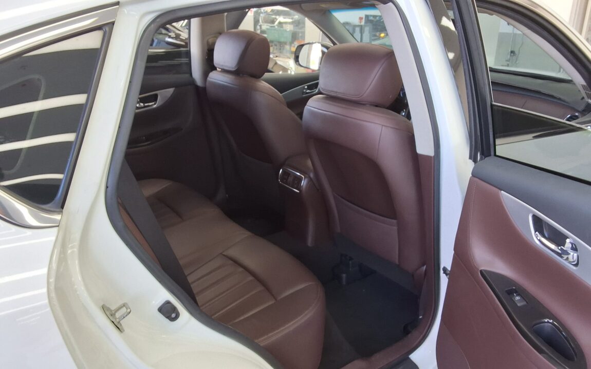INFINITI QX50 3.7 AWD 2016 - zdjęcie 13