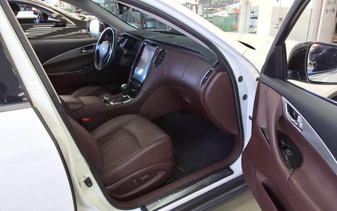 INFINITI QX50 3.7 AWD 2016 - zdjęcie 14