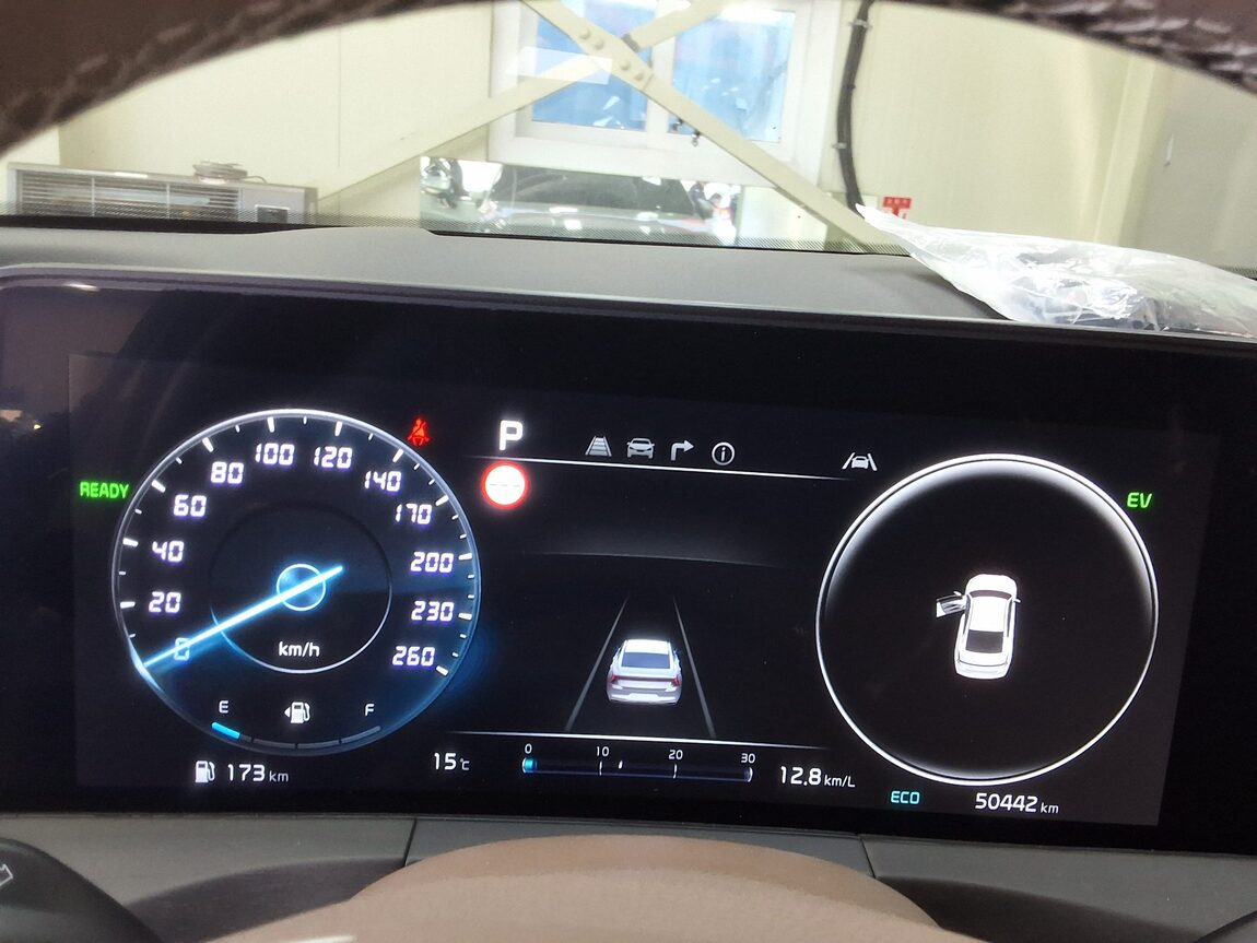 KIA K8 HYBRID HEV SIGNATURE SPECIAL 2023 - zdjęcie 10