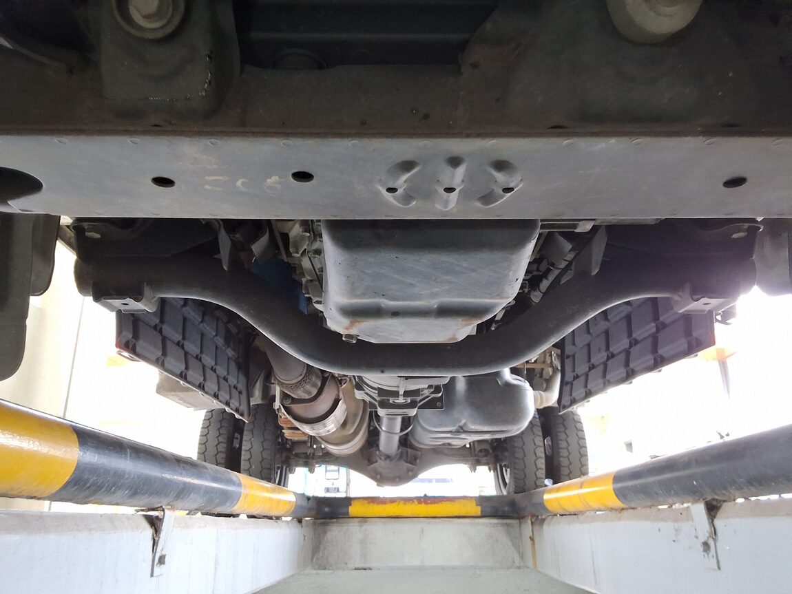 HYUNDAI PORTER II BUILT-IN BOX TRUCK SUPER CAB 2017 - zdjęcie 17