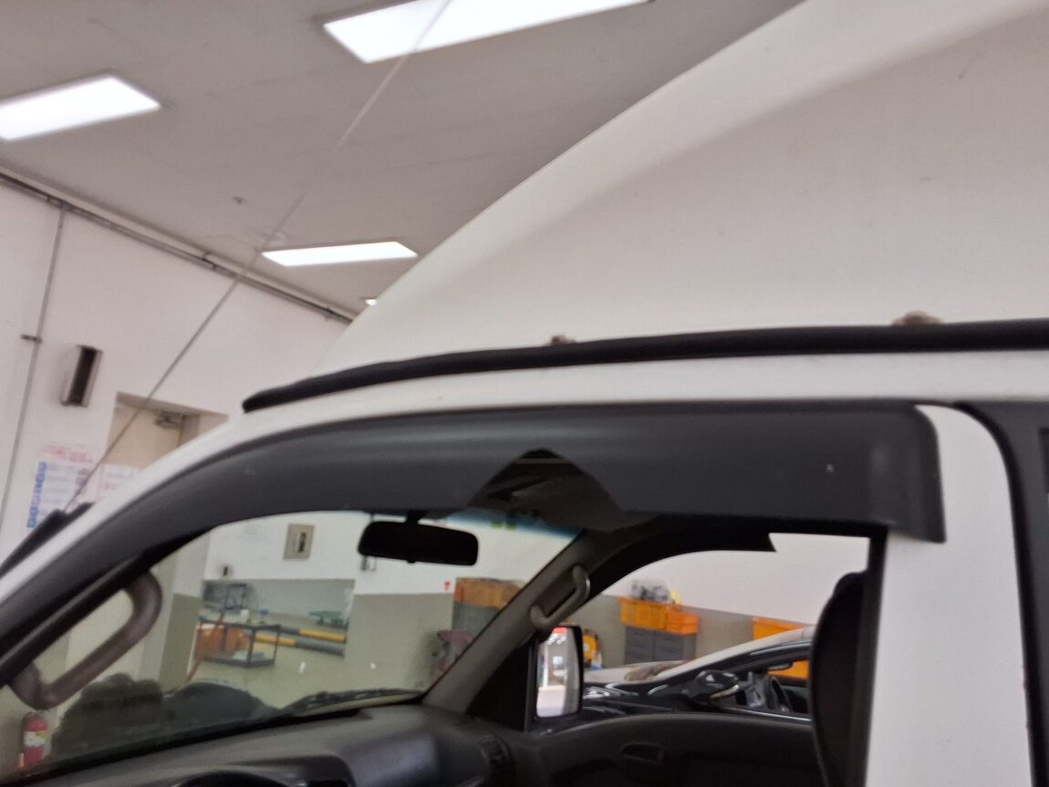 HYUNDAI PORTER II BUILT-IN BOX TRUCK SUPER CAB 2017 - zdjęcie 22