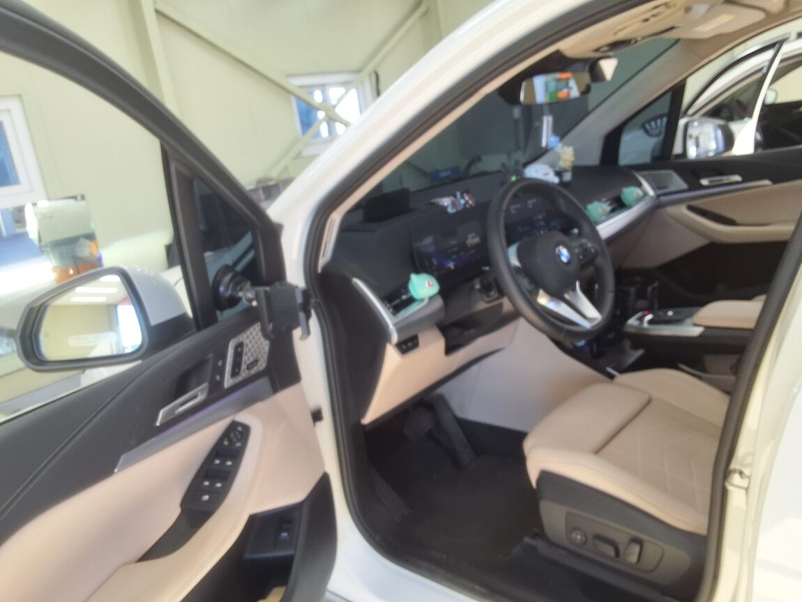 BMW ACTIVE TOURER (2ND GEN) 220i M SPORT DESIGN 2025 - zdjęcie 11