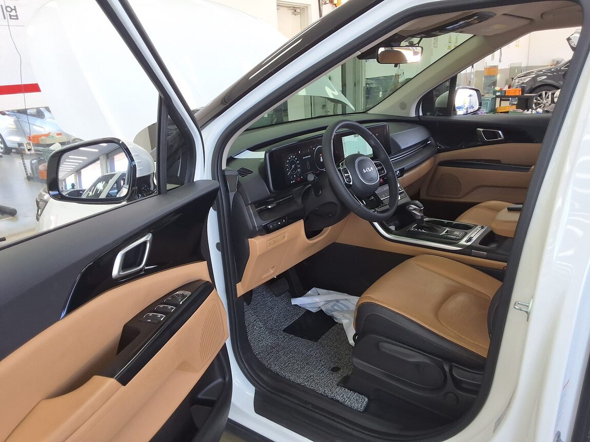 KIA NEW CARNIVAL (KA4) 9-SEATER GASOLINE PRESTIGE 2023 - zdjęcie 10